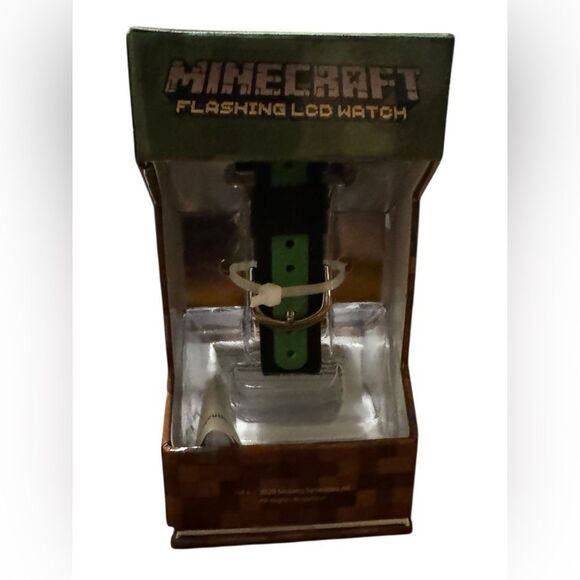 Accutime Kid's Minecraft Digital Black & Green Silicone Strap Watch 36x38mm - Picture 3 of 4